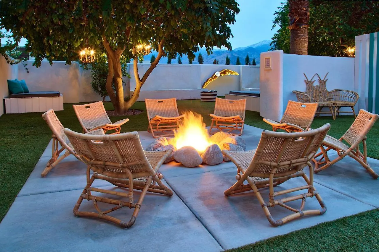 Hotel Dive Palm Springs